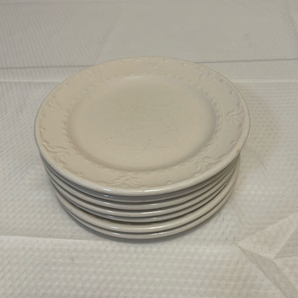 Florence Ivory by Kennex bread plates